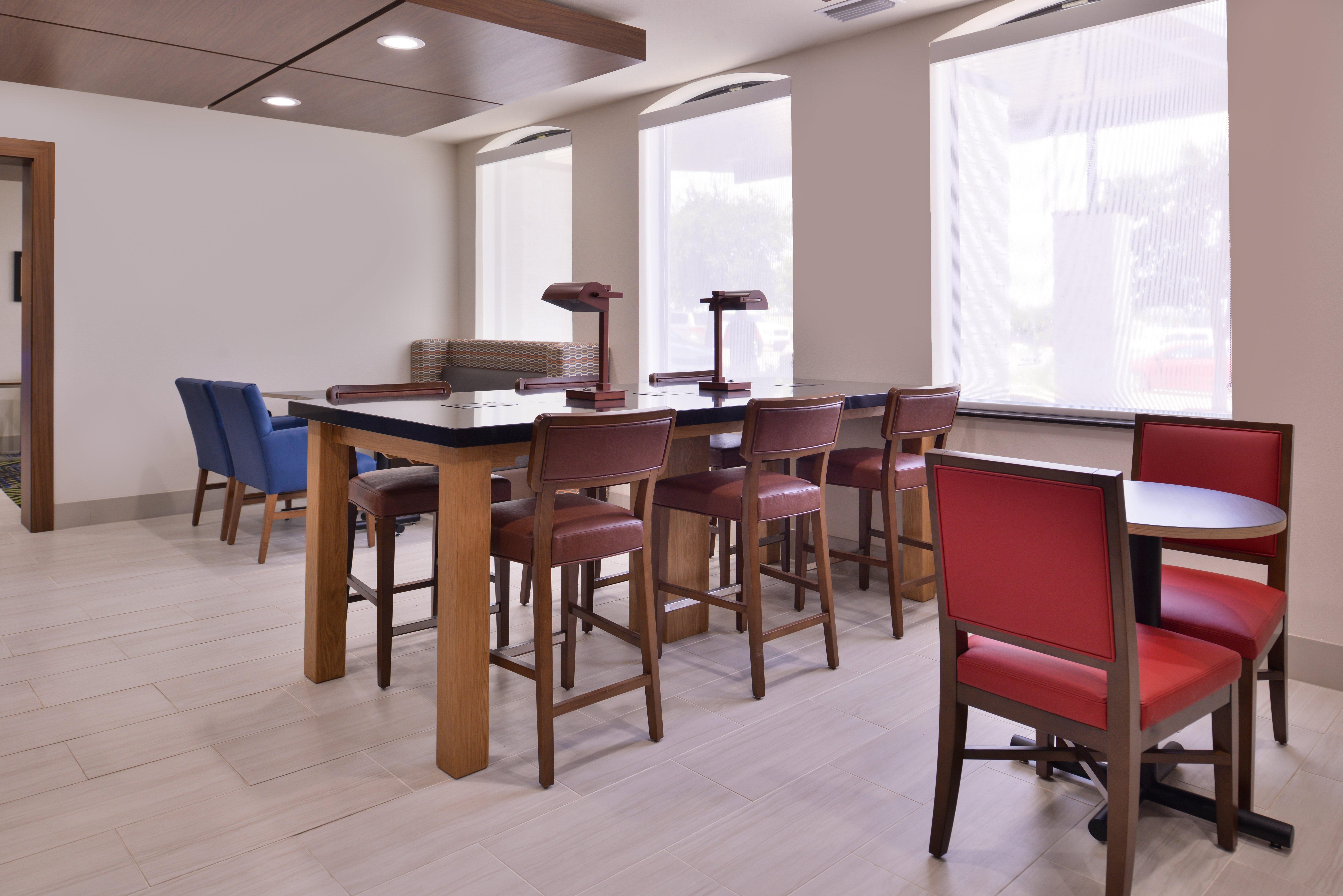 Holiday Inn Express Hotel And Suites Mesquite By Ihg Екстериор снимка