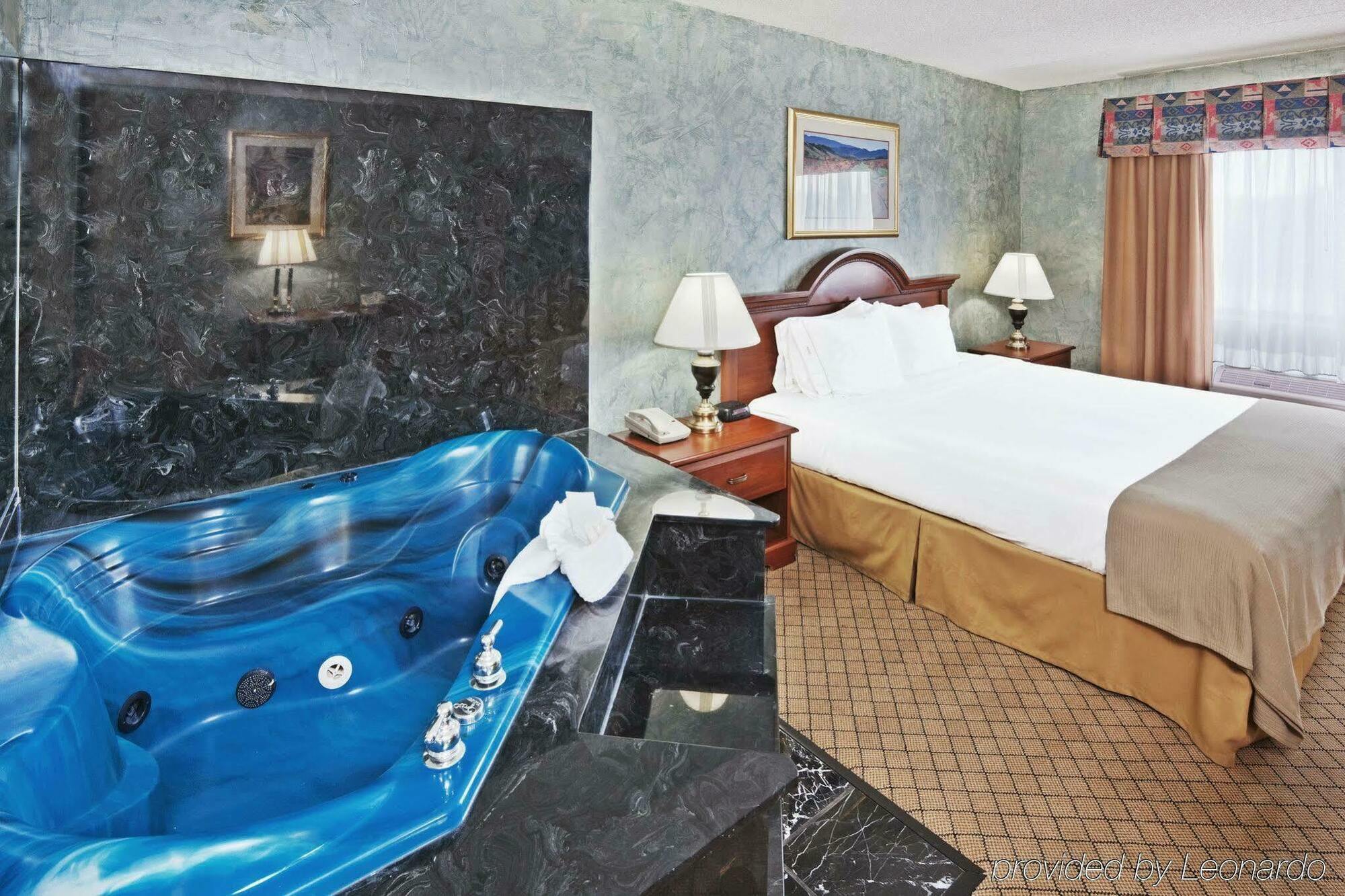Holiday Inn Express Hotel And Suites Mesquite By Ihg Екстериор снимка