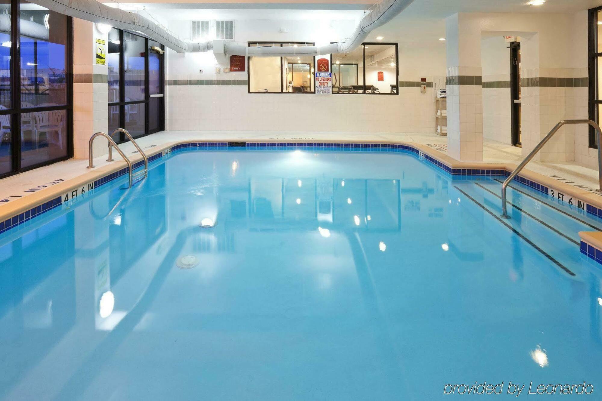 Holiday Inn Express Hotel And Suites Mesquite By Ihg Екстериор снимка